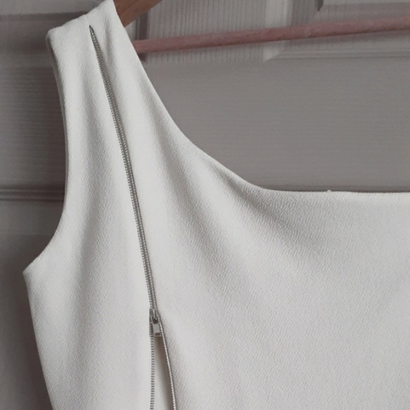 Ivory one shoulder dress - Picture 2 of 7